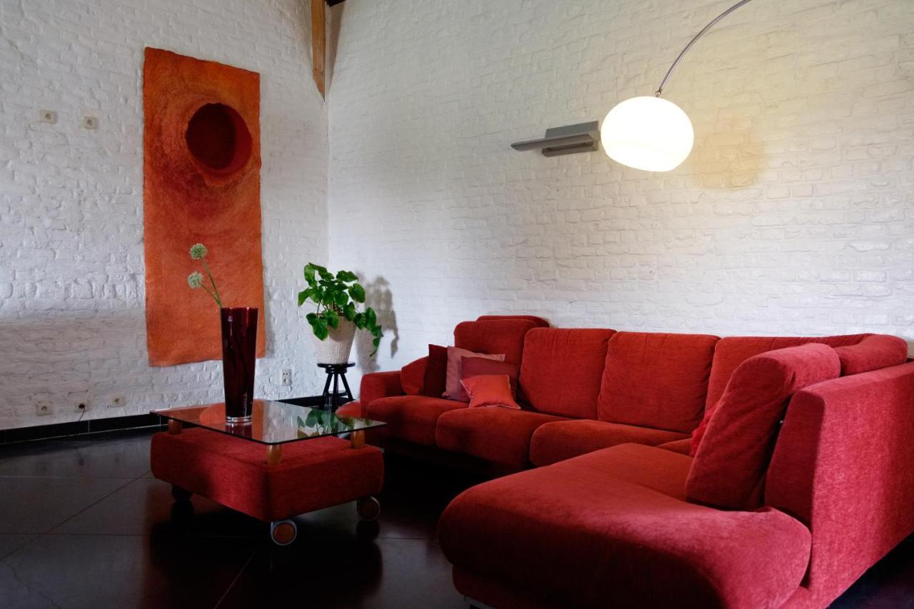 Domein Tombos Gingelom Bagian luar foto