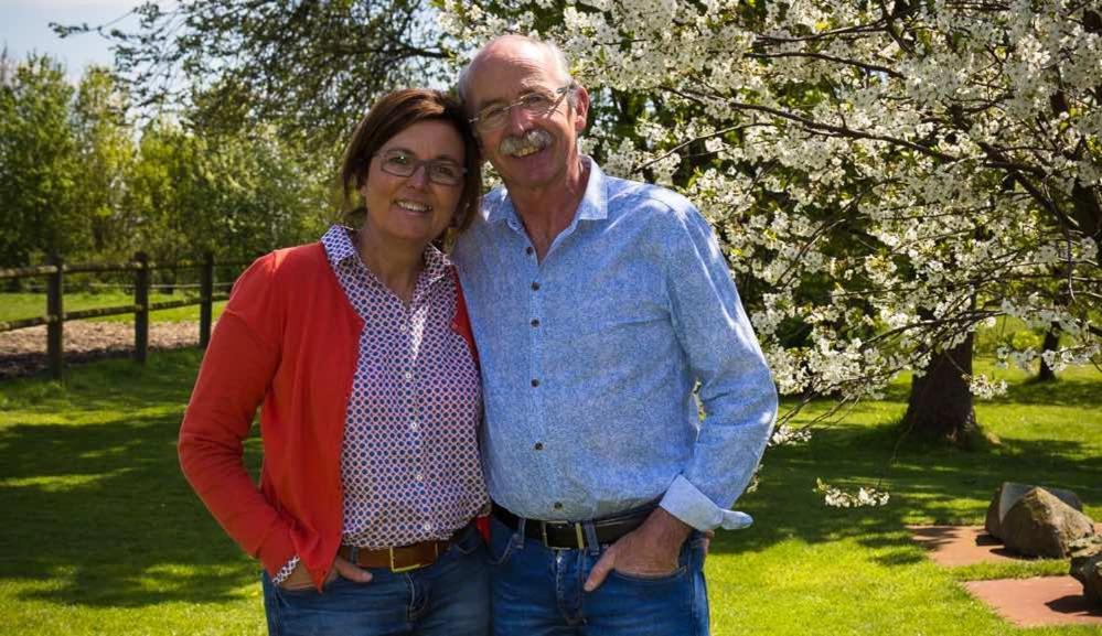 Domein Tombos Gingelom Bagian luar foto