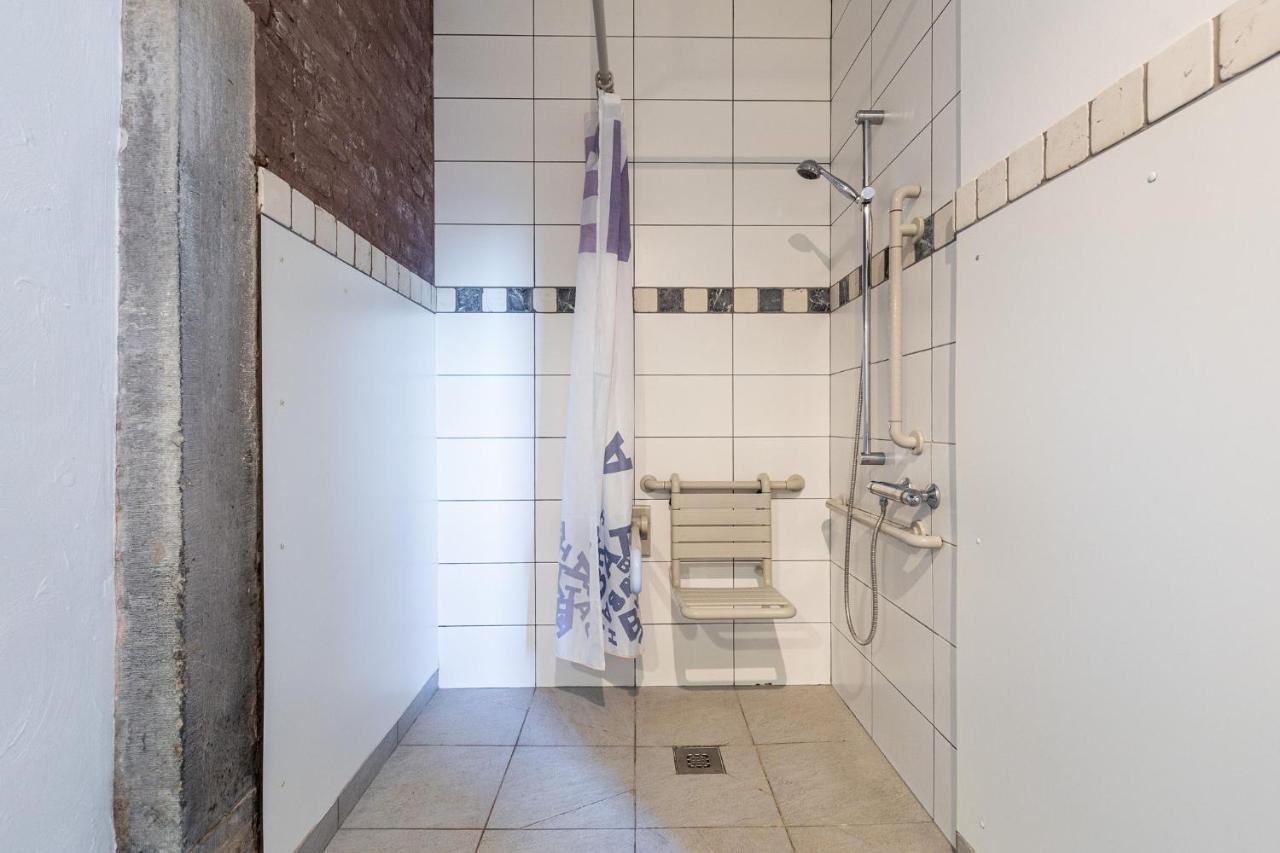 Domein Tombos Gingelom Bagian luar foto